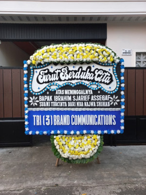 Papan Bunga Duka di Oksop